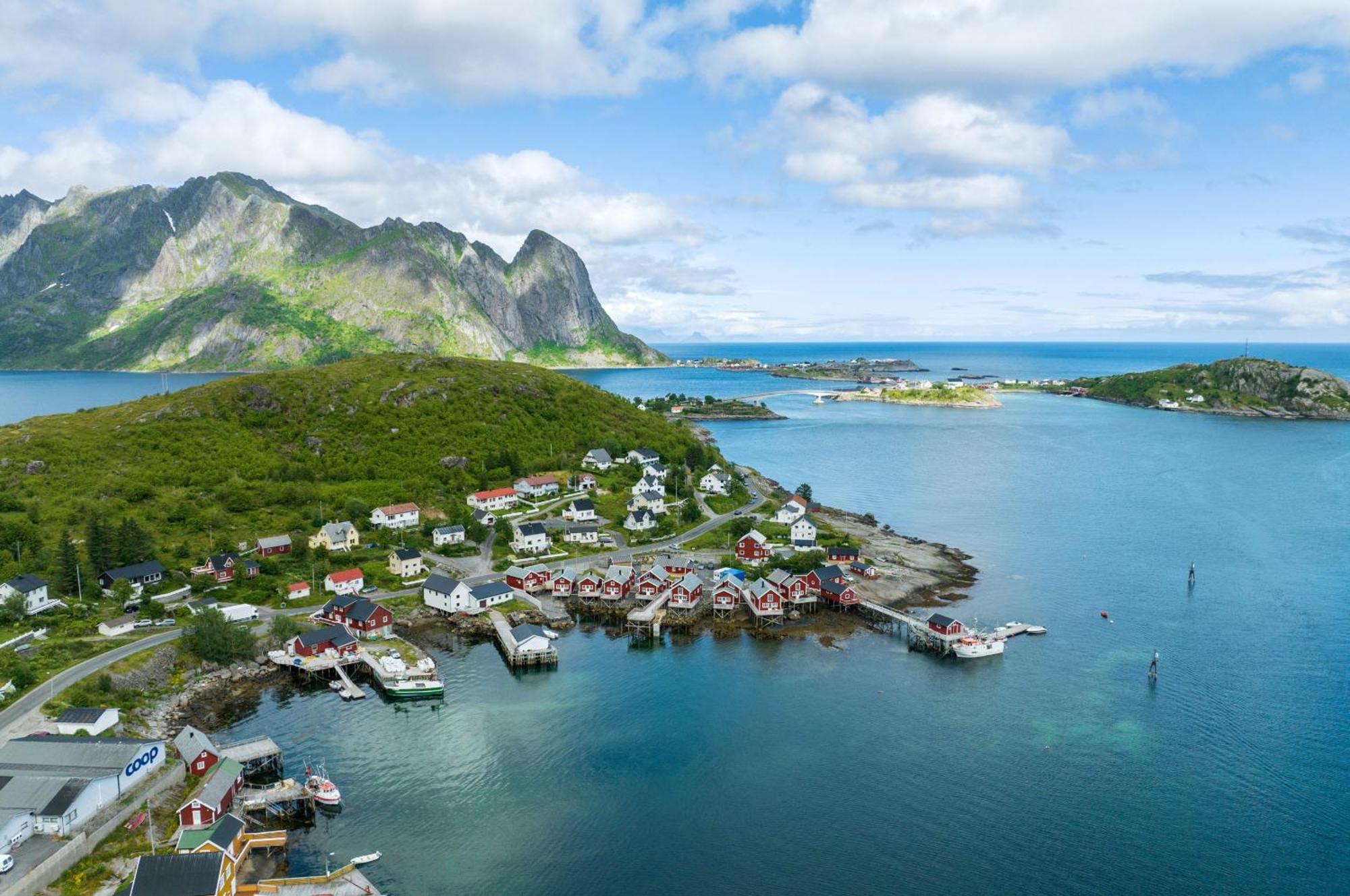Reine Rorbu, Amaliebua Villa Luaran gambar